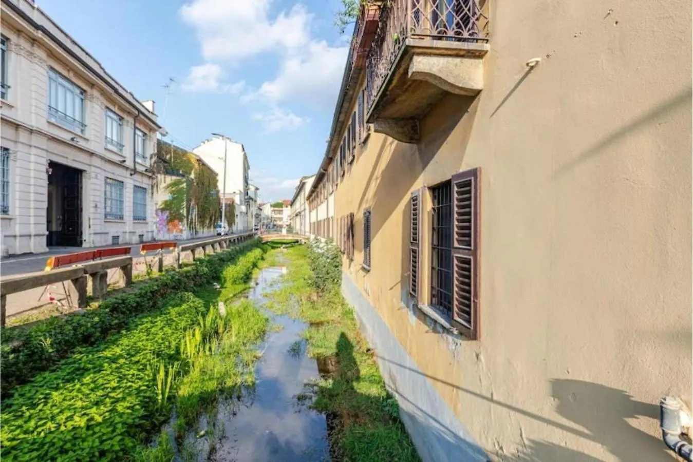 Apartamento Tiny House On Water Surrounded By Greenery Milão Itália